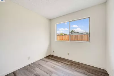 32466 Lake Berryessa Dr, Fremont, CA 94555 - Photo 23