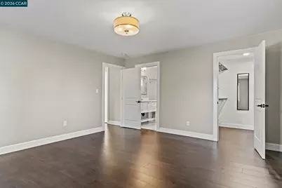 557 43rd St, Oakland, CA 94609 - Photo 15
