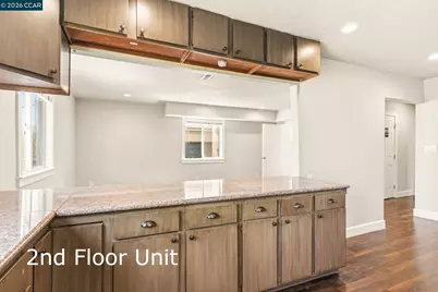 557 43rd St, Oakland, CA 94609 - Photo 29