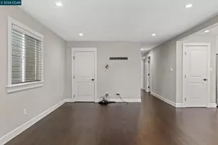 557 43rd St, Oakland, CA 94609 - Photo 11