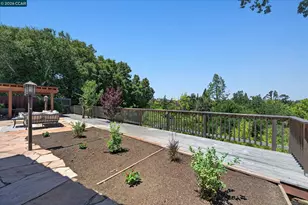 220 Briaridge Ct, Pleasant Hill, CA 94523 - Photo 25