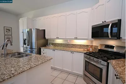 1725 Hazeltine Way, Fairfield, CA 94533 - Photo 15