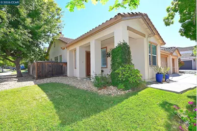 1725 Hazeltine Way, Fairfield, CA 94533 - Photo 3