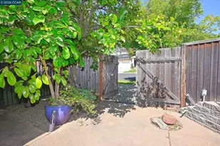 1725 Hazeltine Way, Fairfield, CA 94533 - Photo 45