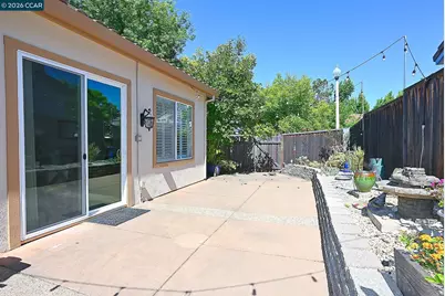 1725 Hazeltine Way, Fairfield, CA 94533 - Photo 47