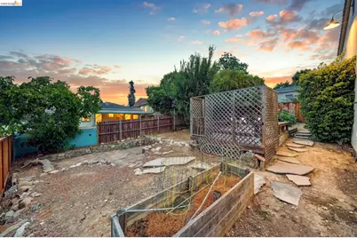 2760 Best Ave, Oakland, CA 94619 - Photo 37
