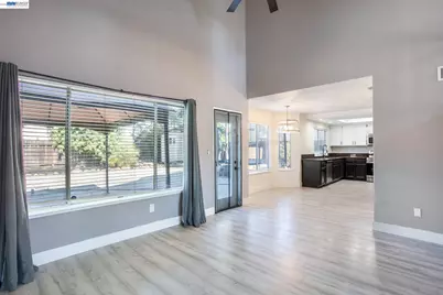 305 Helena Ct., Oakley, CA 94561 - Photo 3