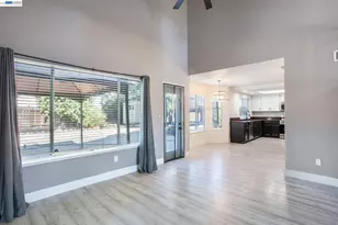 305 Helena Ct, Oakley, CA 94561 - Photo 3