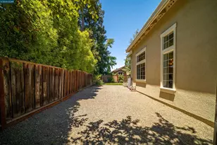 636 Dunhill Dr, Danville, CA 94506 - Photo 33