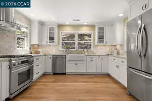 59 El Toyonal, Orinda, CA 94563 - Photo 5