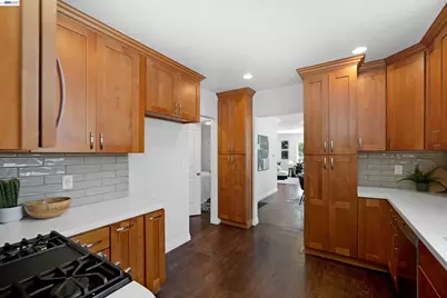 542 Adams St, Albany, CA 94706 - Photo 11