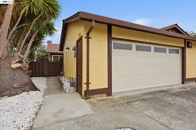 3800 Amy Ct, Union City, CA 94587 - Photo 3