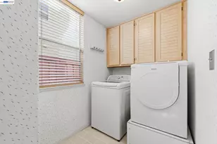906 Vista Pointe Dr, San Ramon, CA 94582 - Photo 27