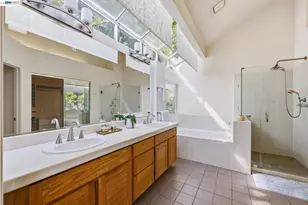 906 Vista Pointe Dr, San Ramon, CA 94582 - Photo 43