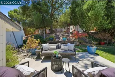 210 Vista Way, Martinez, CA 94553 - Photo 1