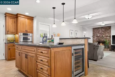 114 Combs Ln, Vallejo, CA 94590 - Photo 7
