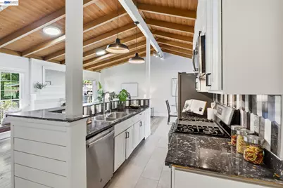 6684 Graham Ave, Newark, CA 94560 - Photo 9