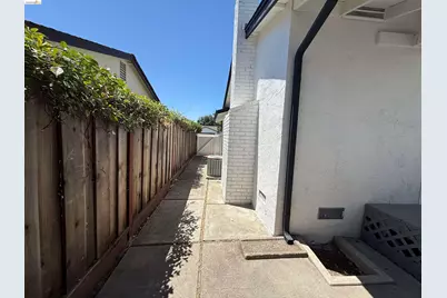 1124 Monterey Dr, Antioch, CA 94509 - Photo 19