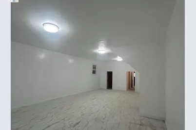 4712 International Blvd, Oakland, CA 94601 - Photo 3