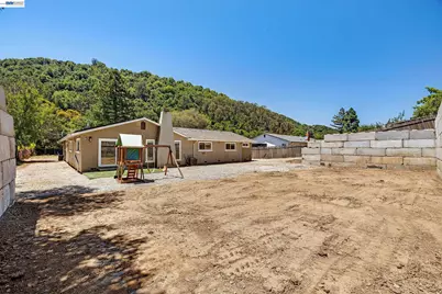 6344 Paloverde Rd, Castro Valley, CA 94552 - Photo 9