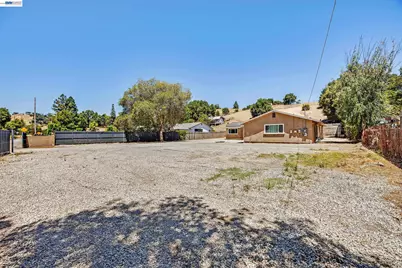 6344 Paloverde Rd, Castro Valley, CA 94552 - Photo 11