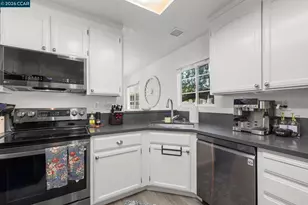 1002 Pinehurst Ct, Concord, CA 94521 - Photo 13