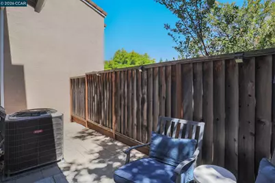 1002 Pinehurst Ct, Concord, CA 94521 - Photo 29