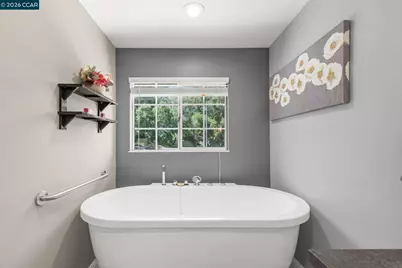 1002 Pinehurst Ct, Concord, CA 94521 - Photo 19