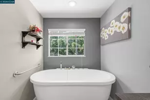 1002 Pinehurst Ct, Concord, CA 94521 - Photo 19