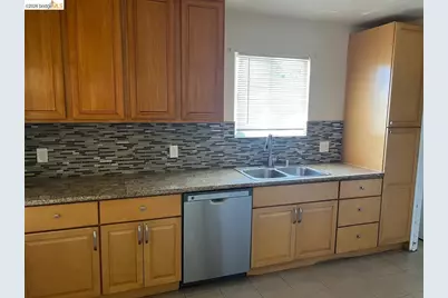 478 11th St, Pittsburg, CA 94565 - Photo 5