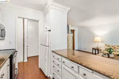 551 Jean St #309, Oakland, CA 94610 - Photo 17