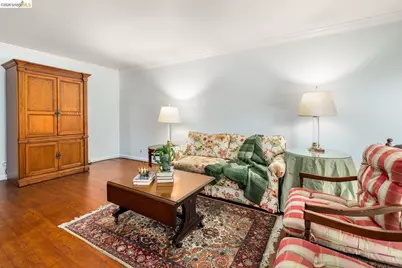 551 Jean St #309, Oakland, CA 94610 - Photo 5