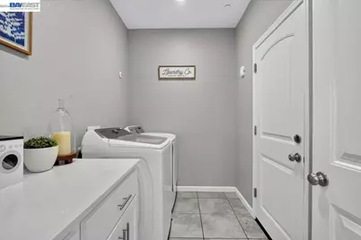 1589 Friendly, Manteca, CA 95337 - Photo 27