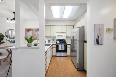 25850 Kay Ave #326, Hayward, CA 94545 - Photo 11
