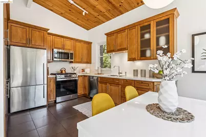 6645 Heather Ridge Way, Oakland, CA 94611 - Photo 3