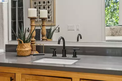 2700 Le Conte Ave #406, Berkeley, CA 94709 - Photo 19