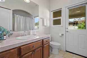 2110 Cadjew St, Redding, CA 96003 - Photo 41