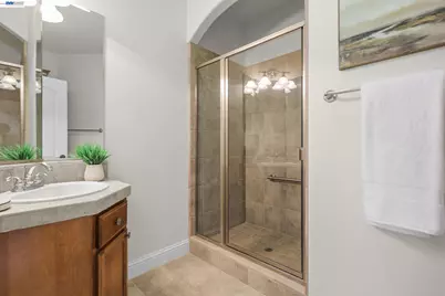 2110 Cadjew St, Redding, CA 96003 - Photo 43