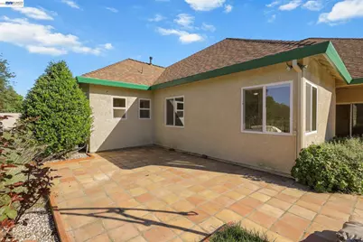 2110 Cadjew St, Redding, CA 96003 - Photo 55