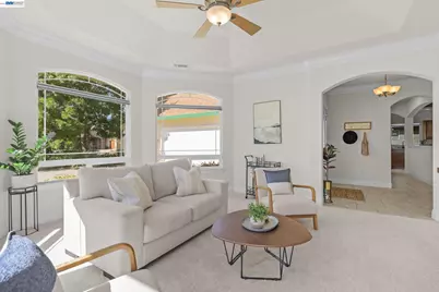 2110 Cadjew St, Redding, CA 96003 - Photo 7