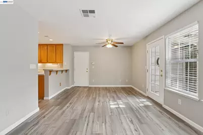 2159 Walsingham Ct #62, Tracy, CA 95376 - Photo 9