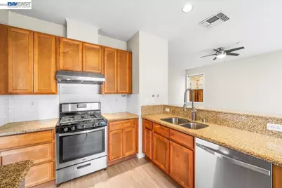 2042 Dahlia Cmn, Livermore, CA 94551 - Photo 13