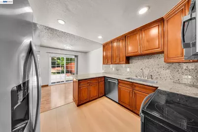 35918 Vivian Pl, Fremont, CA 94536 - Photo 11