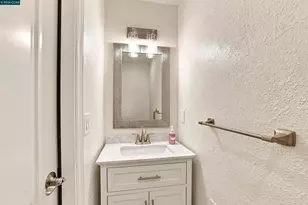 2308 Pine Knoll Dr, Walnut Creek, CA 94595 - Photo 31