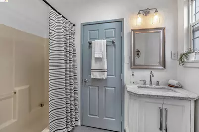 3130 Nicol Ave, Oakland, CA 94602 - Photo 15