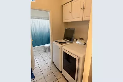 3227 Galindo St, Oakland, CA 94601 - Photo 11