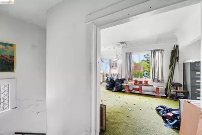 4035 Howe St, Oakland, CA 94611 - Photo 11