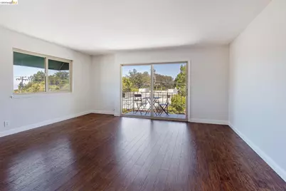 5025 Woodminster Ln #304, Oakland, CA 94602 - Photo 3