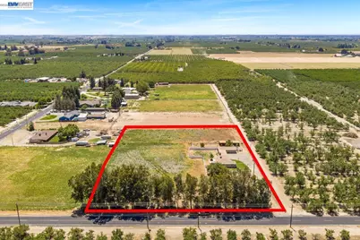 10818 E. Whitmore Avenue, Hughson, CA 95326 - Photo 23