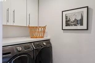 6941 Ridgewood Dr, Oakland, CA 94611 - Photo 37